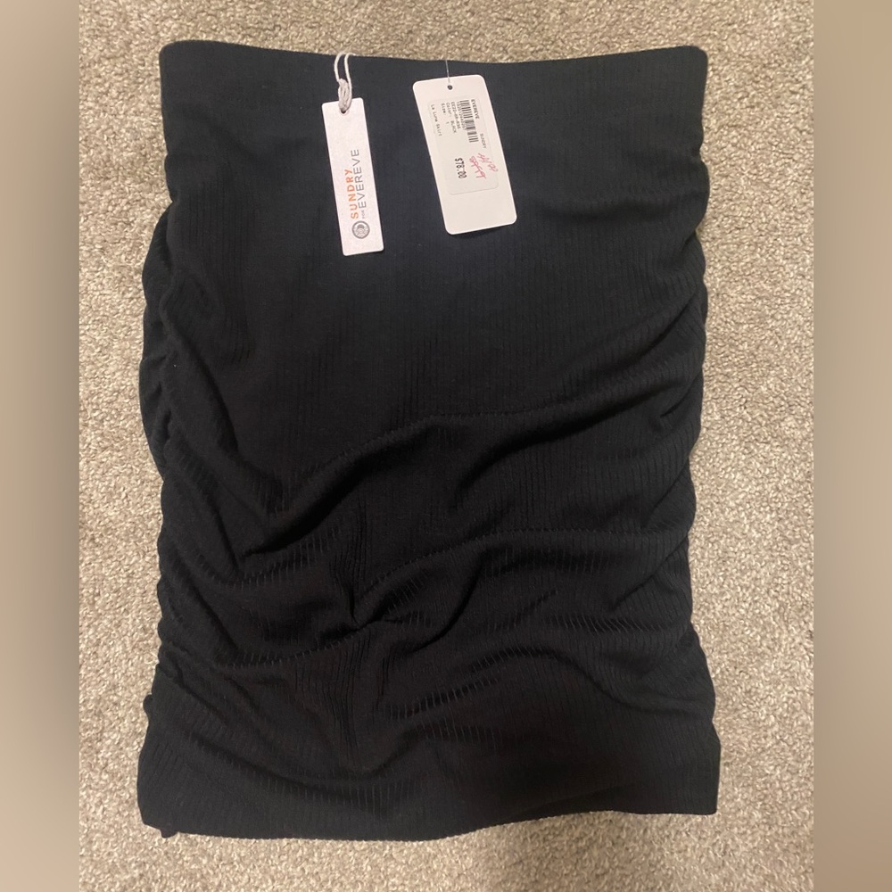 Black Sundry for Evereve Ruched soliel skirt Sz 1 NWT